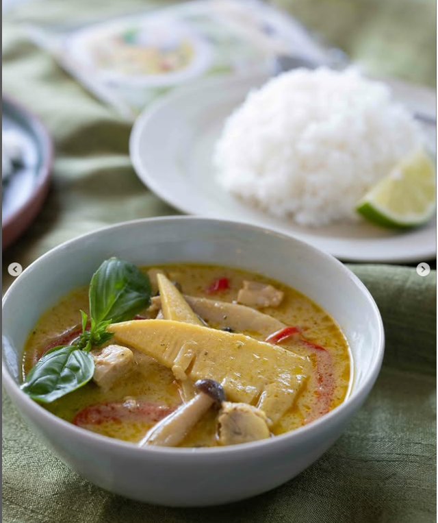 クイーンズ伊勢丹ネットショップ / ココナッツミルクとハーブの香り